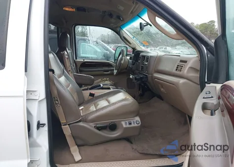 2003 Ford Excursion Eddie Bauer z USA, uszkodzony, nr VIN 1FMNU44SX3EA80200